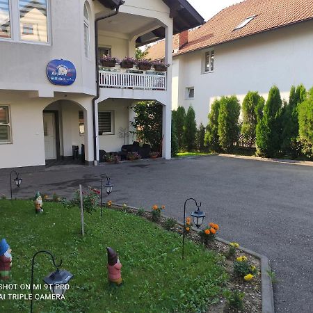 Apartments Airport Inn Dubrave Gornje 외부 사진