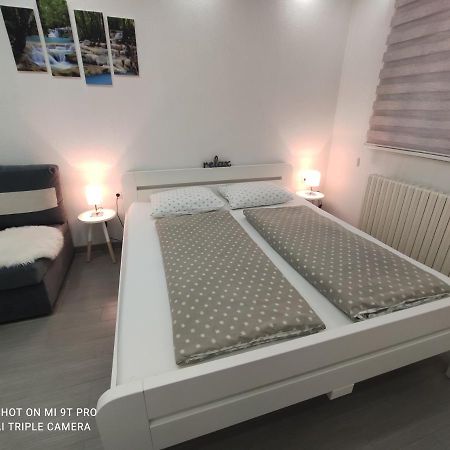 Apartments Airport Inn Dubrave Gornje 외부 사진