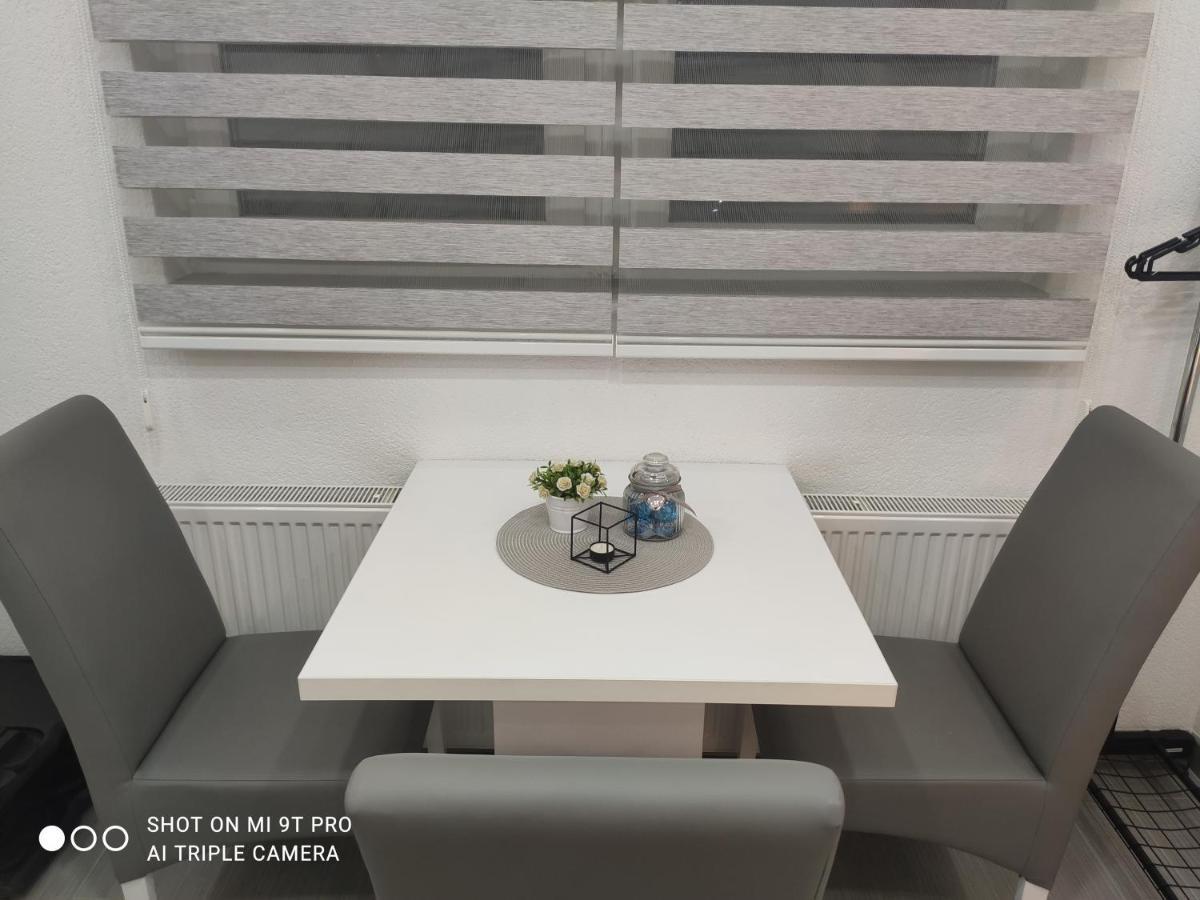Apartments Airport Inn Dubrave Gornje 외부 사진