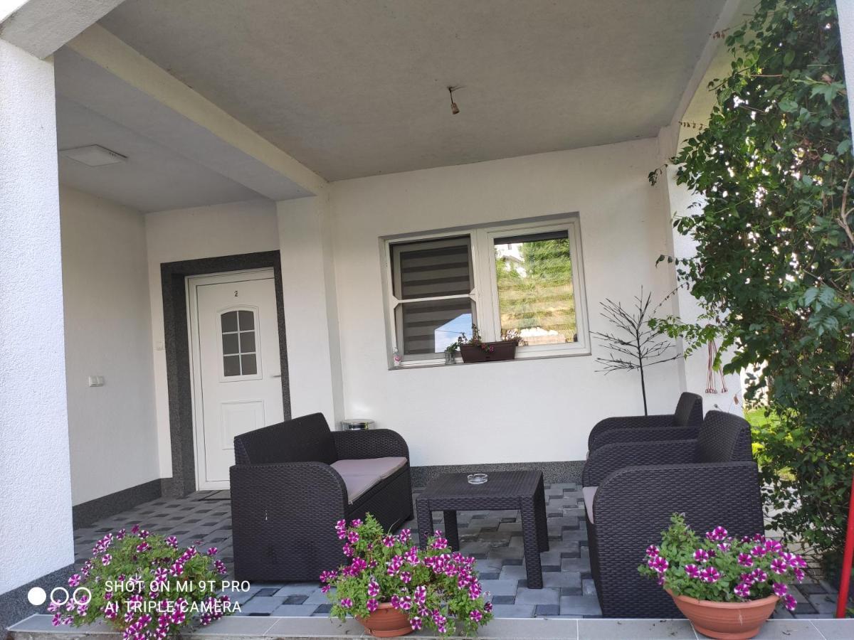 Apartments Airport Inn Dubrave Gornje 외부 사진