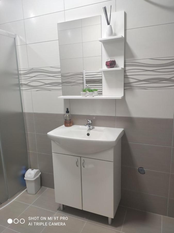 Apartments Airport Inn Dubrave Gornje 외부 사진